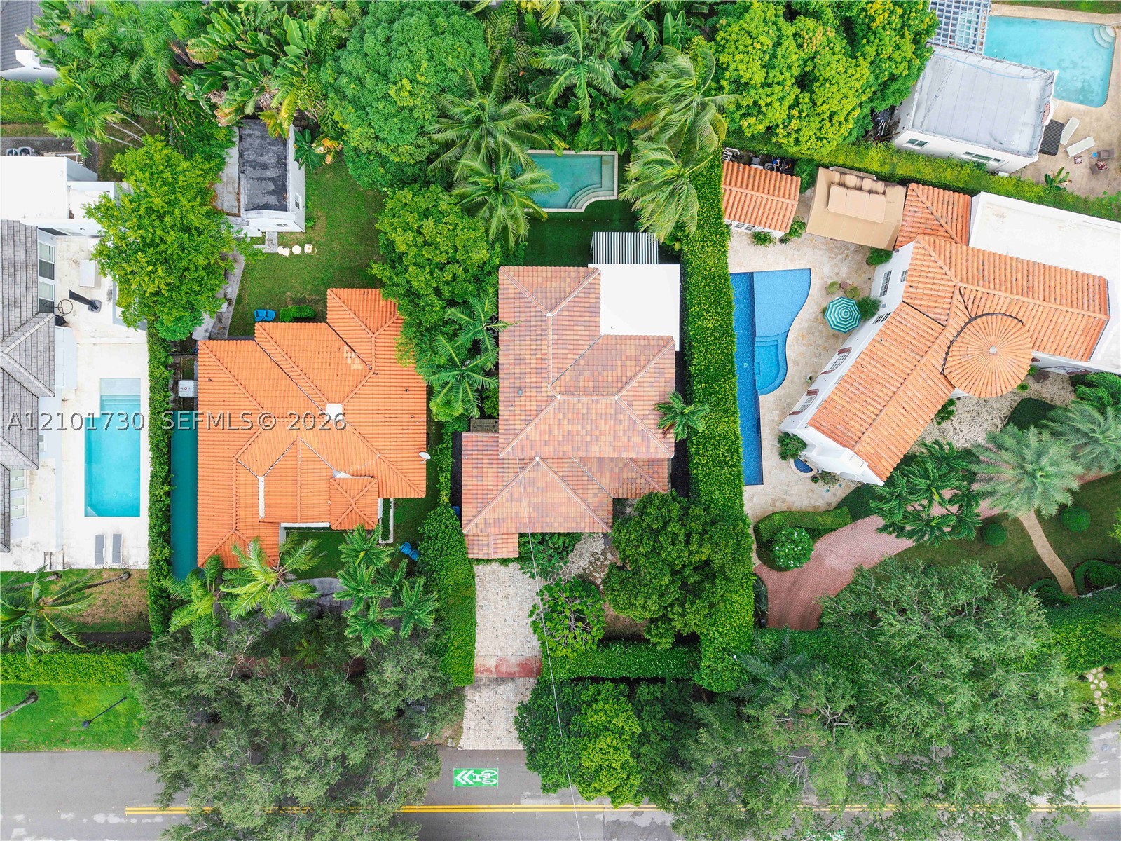 435 W 51st St, Miami Beach FL 33140