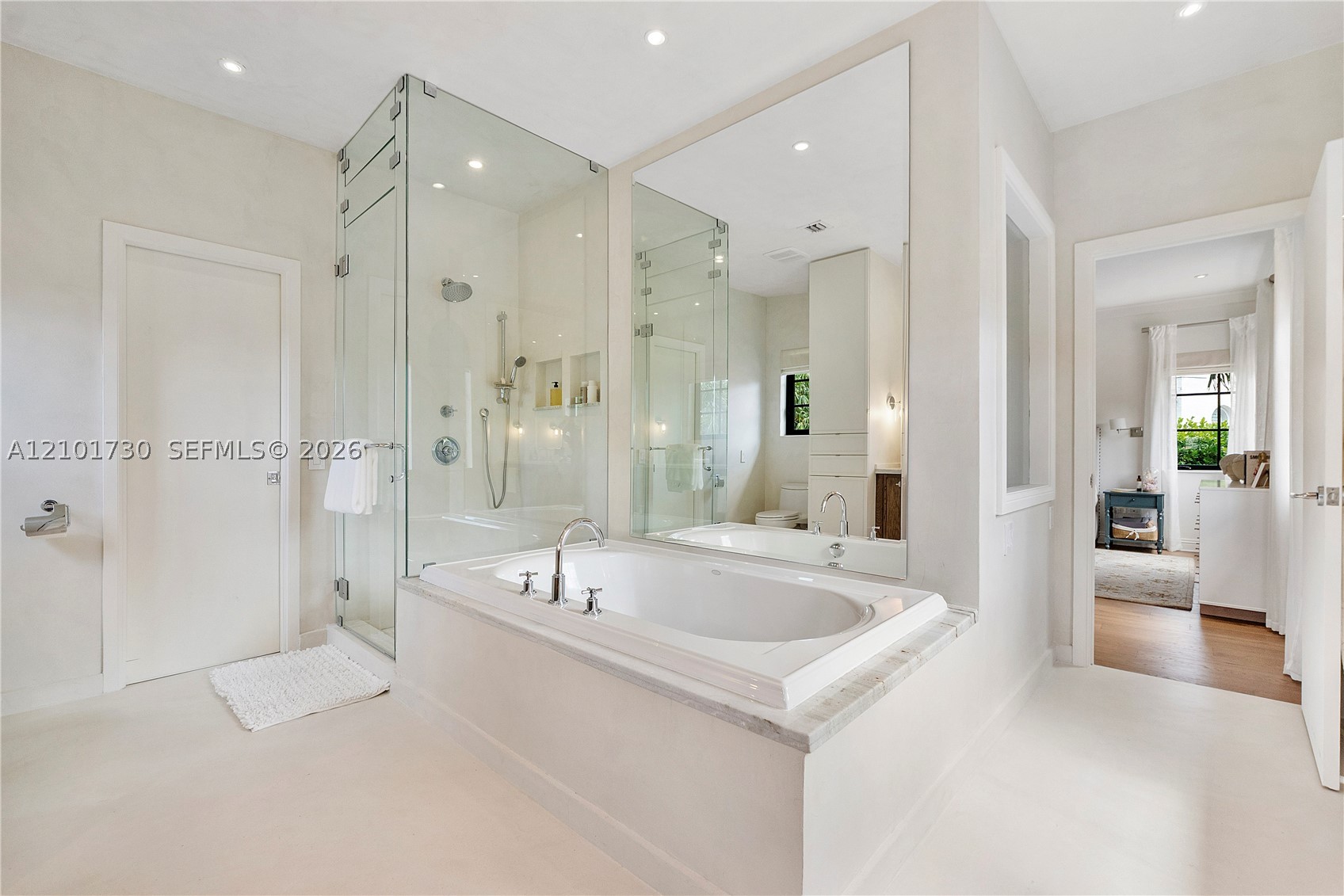 435 W 51st St, Miami Beach FL 33140