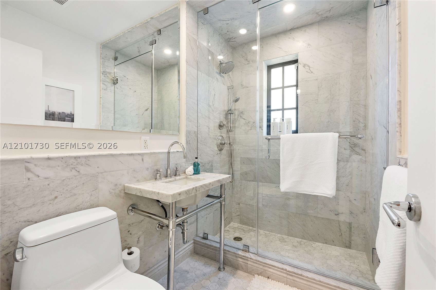 435 W 51st St, Miami Beach FL 33140