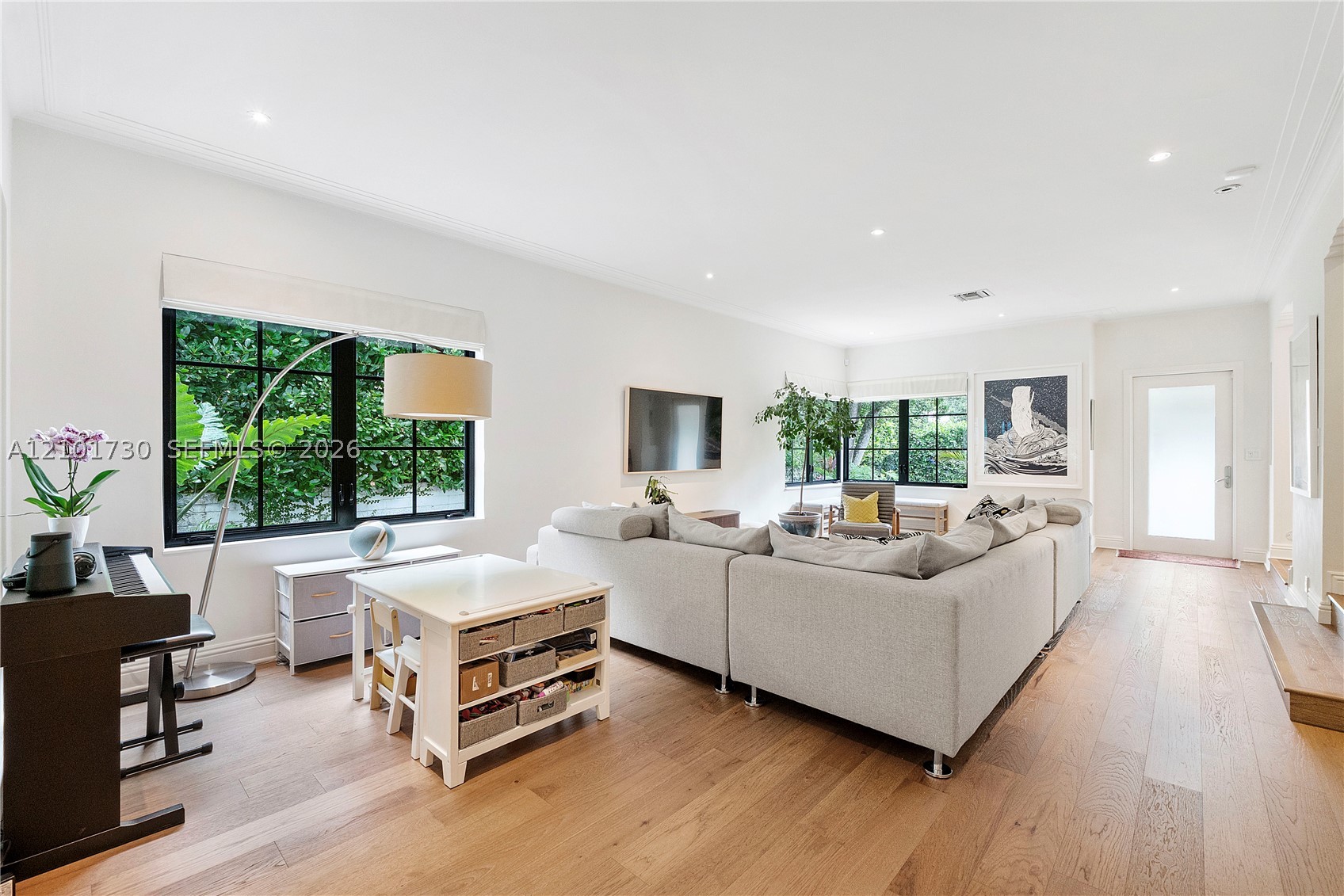 435 W 51st St, Miami Beach FL 33140
