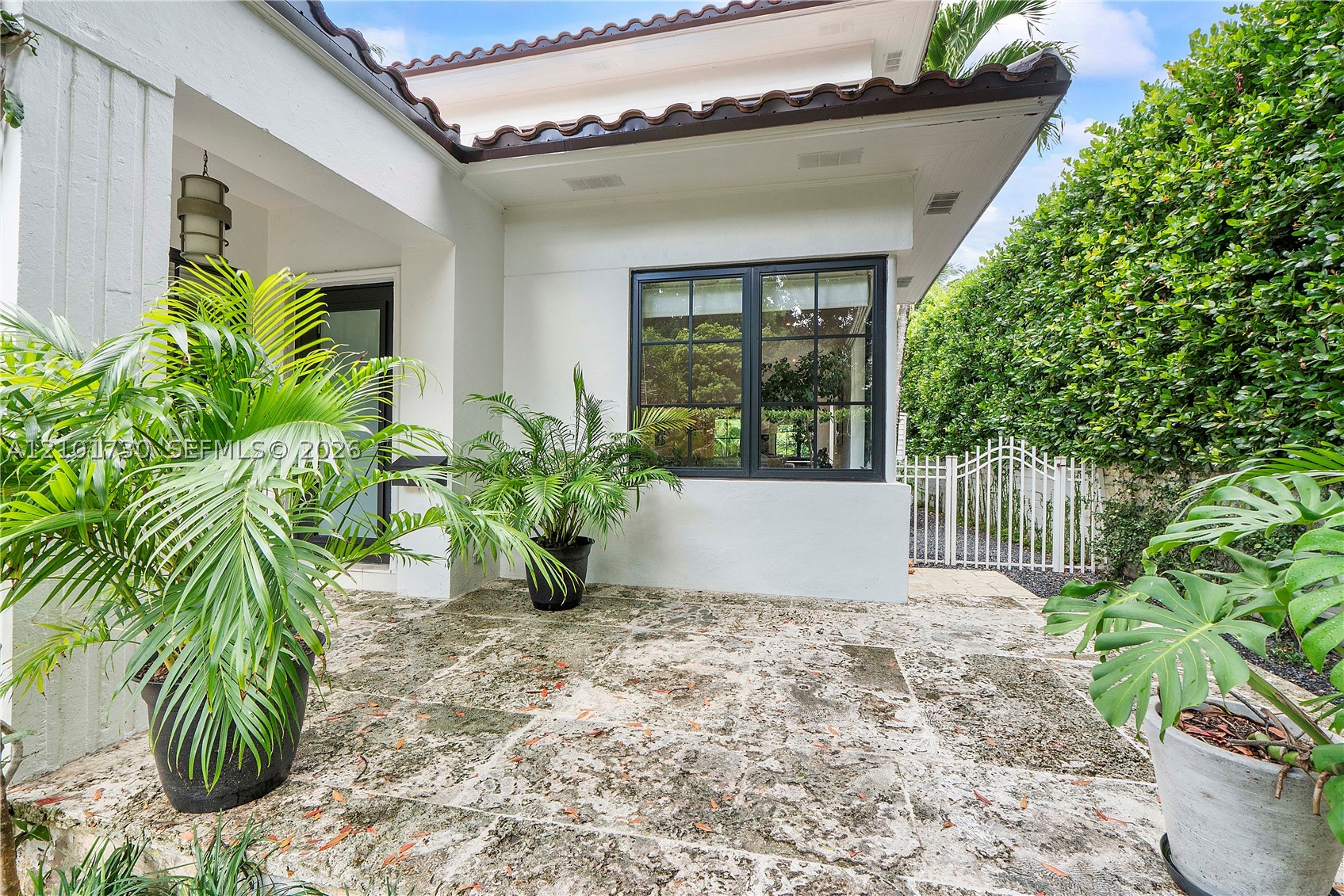 435 W 51st St, Miami Beach FL 33140