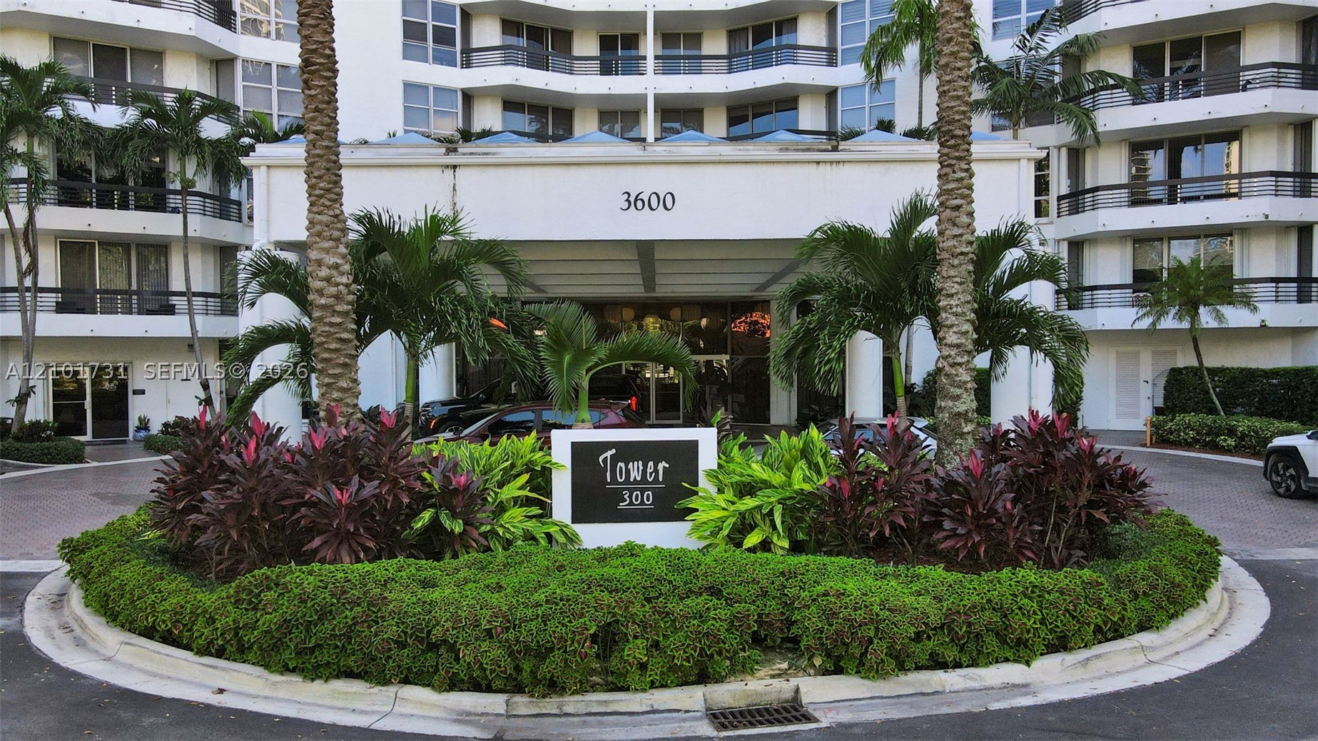 3600 Mystic Pointe Dr #PH3, Aventura FL 33180