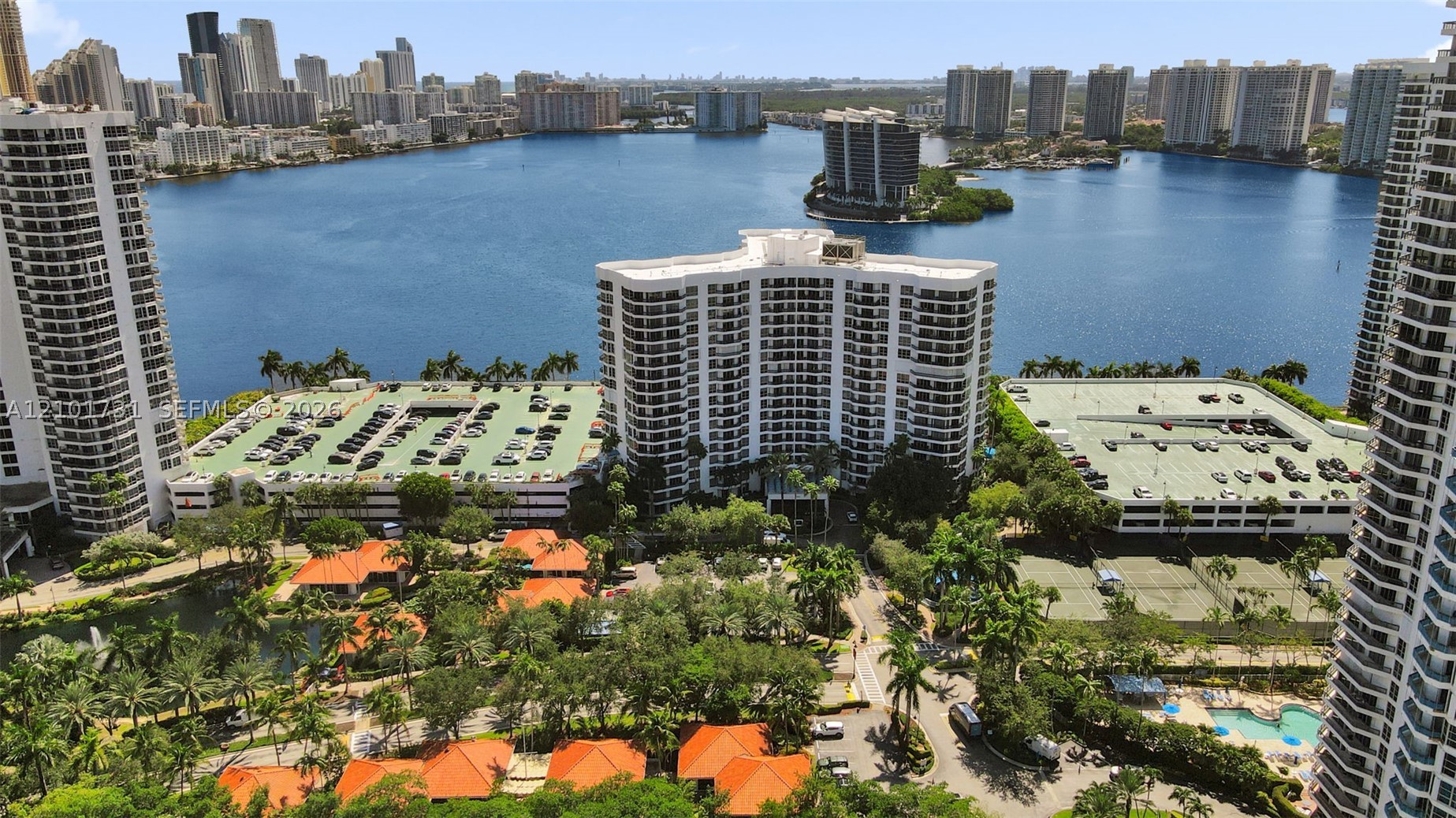 3600 Mystic Pointe Dr #PH3, Aventura FL 33180
