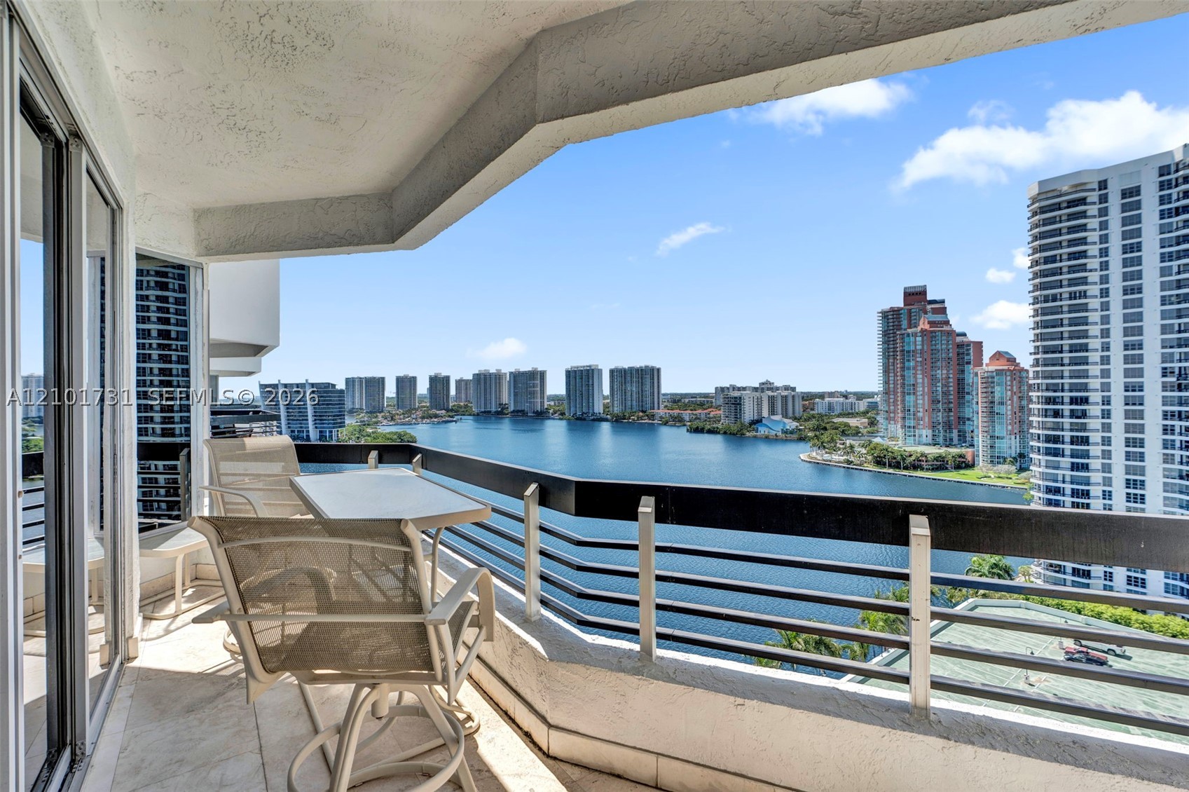 3600 Mystic Pointe Dr #PH3, Aventura FL 33180