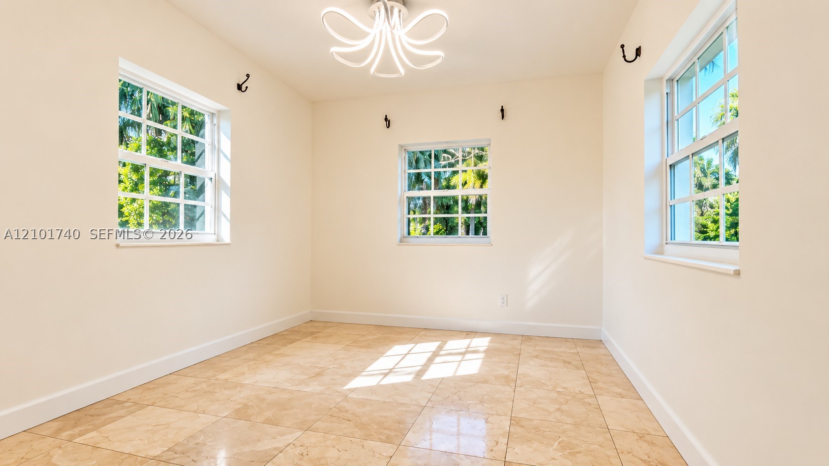 177 NE 86th St, El Portal FL 33138