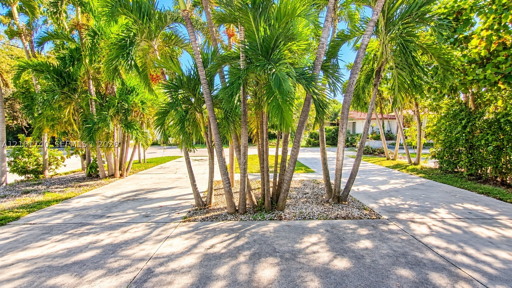 177 NE 86th St, El Portal FL 33138