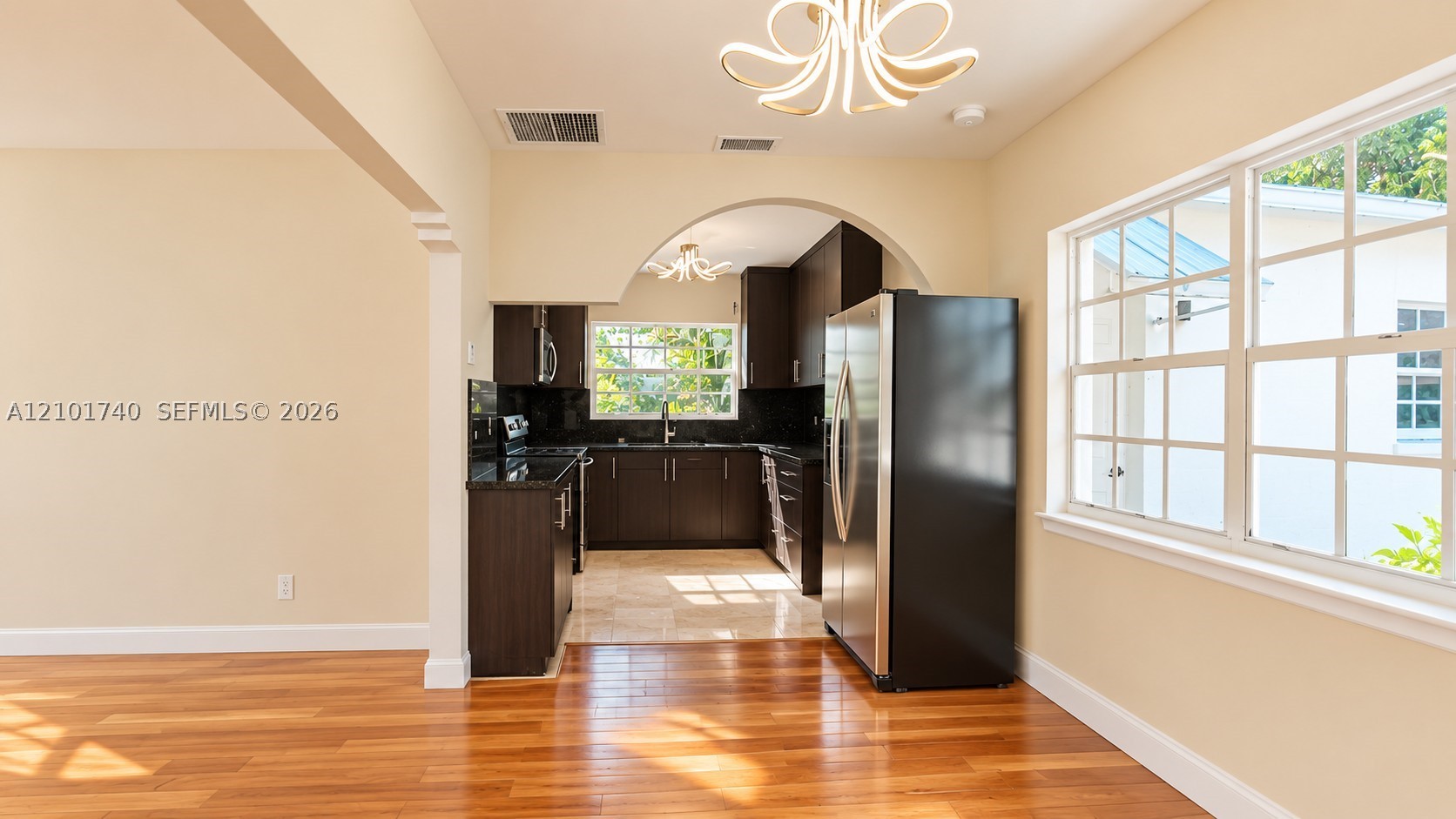177 NE 86th St, El Portal FL 33138