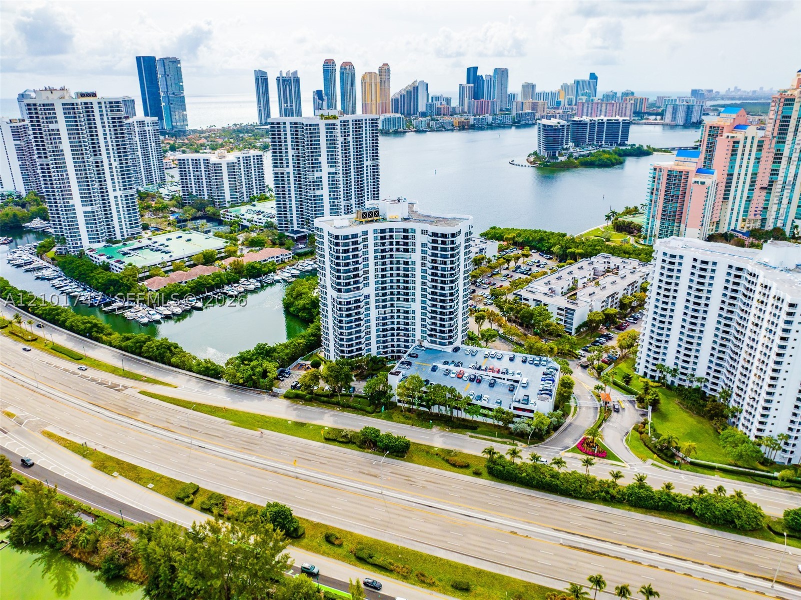 3400 NE 192 ST #1905, Aventura FL 33180