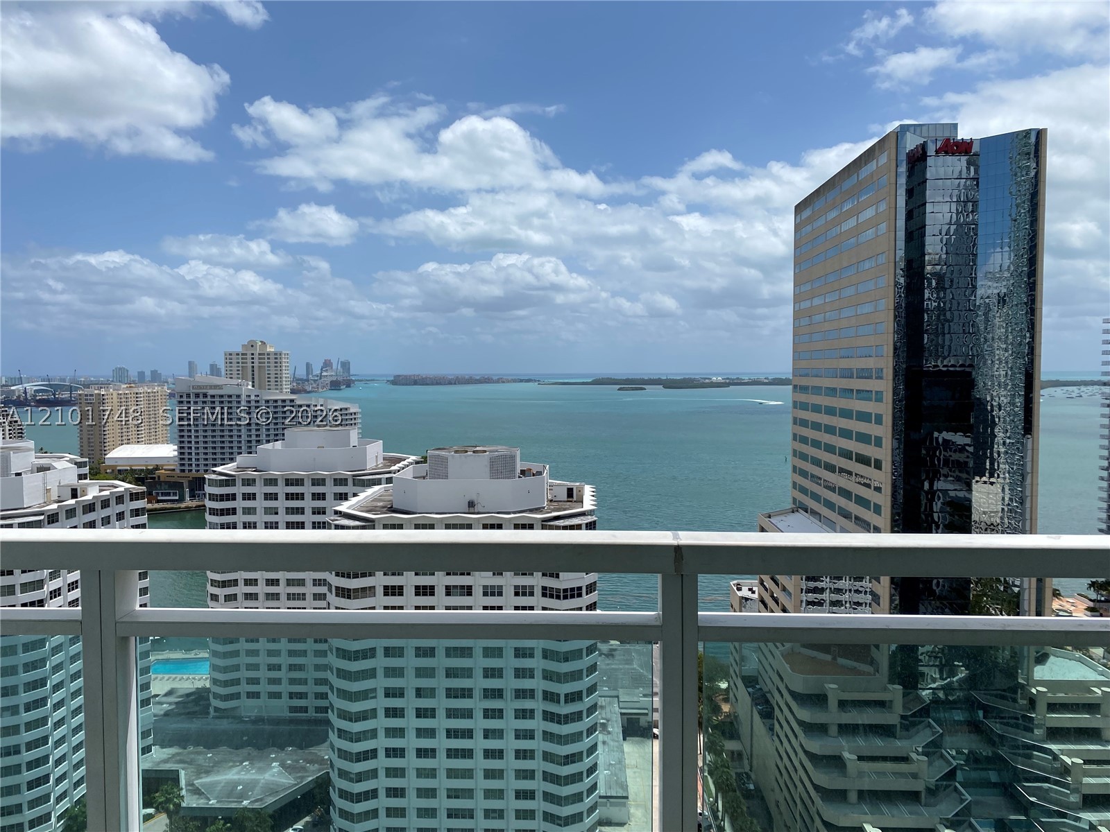 951 Brickell Ave #2508, Miami FL 33131