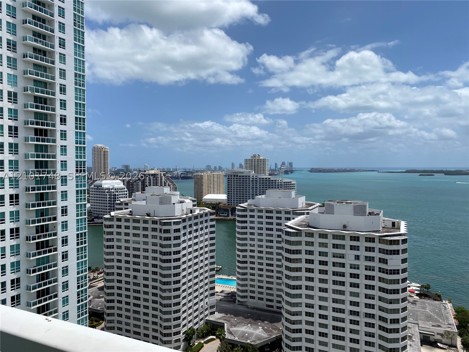 951 Brickell Ave #2508, Miami FL 33131
