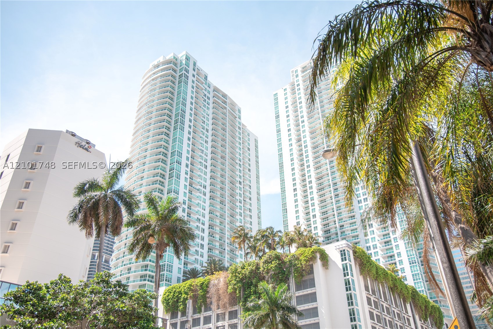 951 Brickell Ave #2508, Miami FL 33131