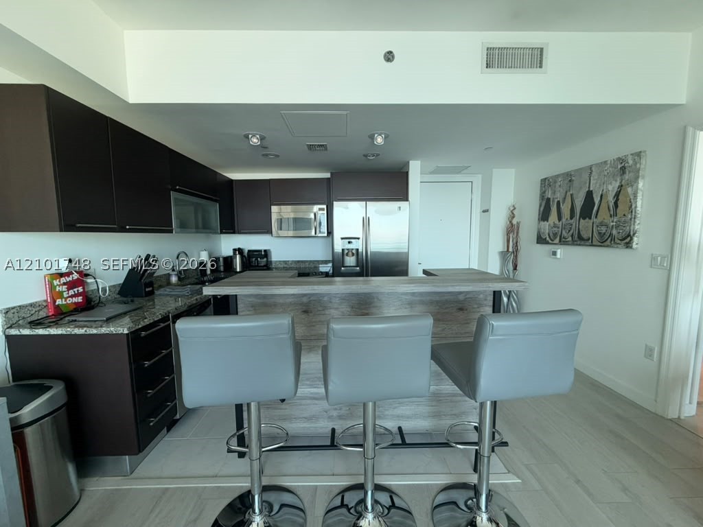 951 Brickell Ave #2508, Miami FL 33131