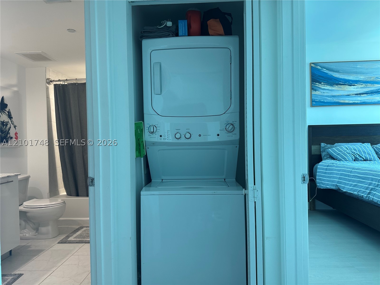 951 Brickell Ave #2508, Miami FL 33131
