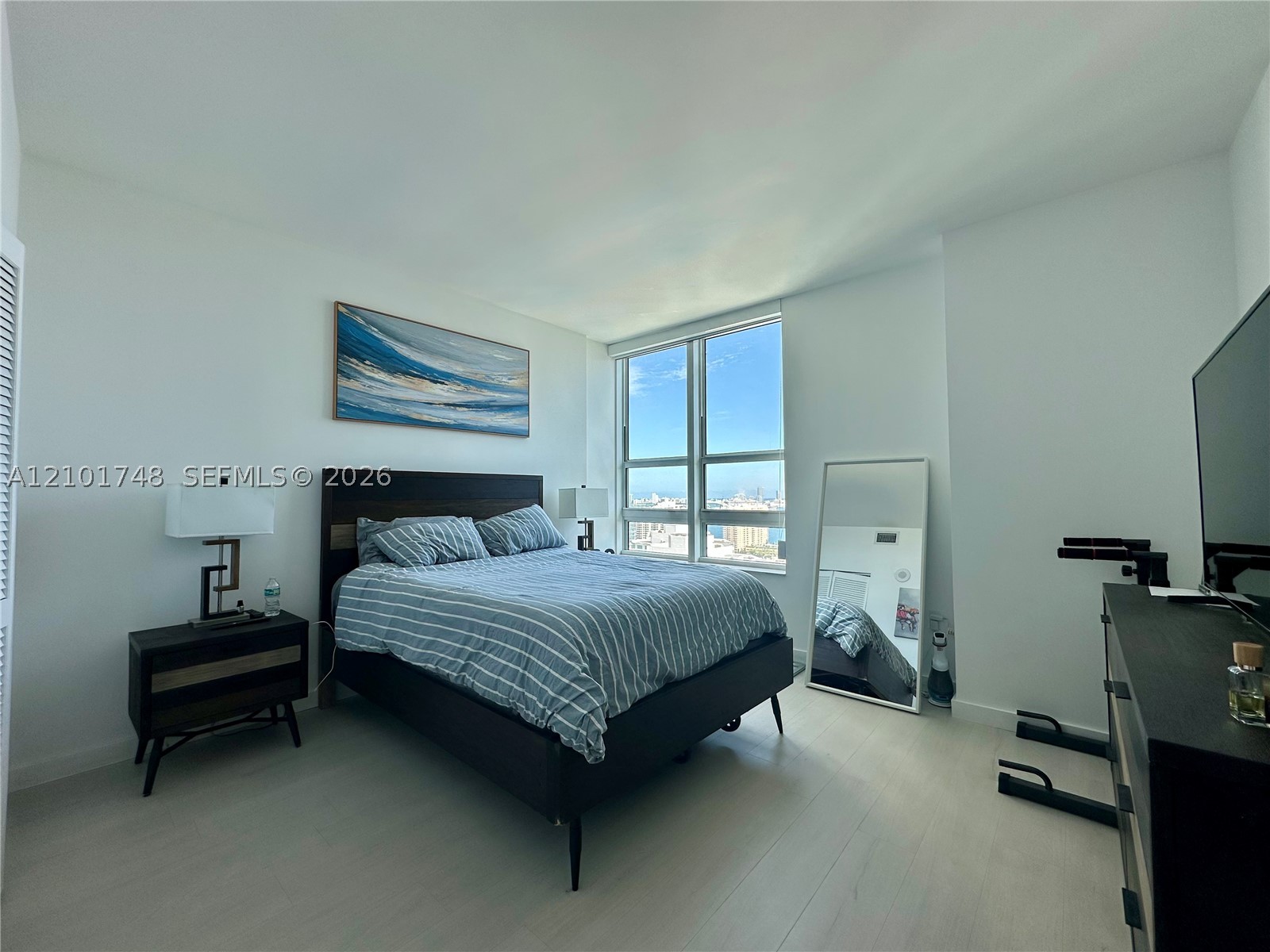 951 Brickell Ave #2508, Miami FL 33131