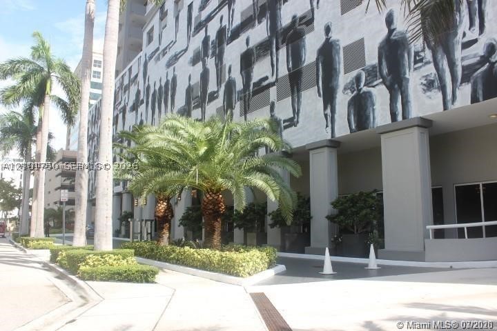 185 SE 14th Ter #1407, Miami FL 33131