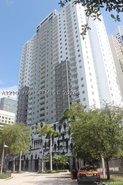 185 SE 14th Ter #1407, Miami FL 33131