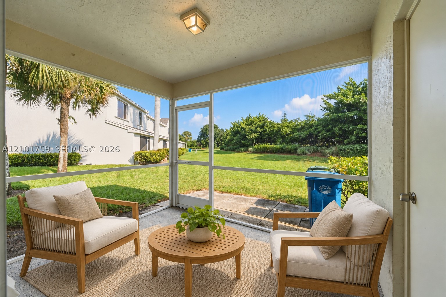 16731 Hemingway Dr, Weston FL 33326