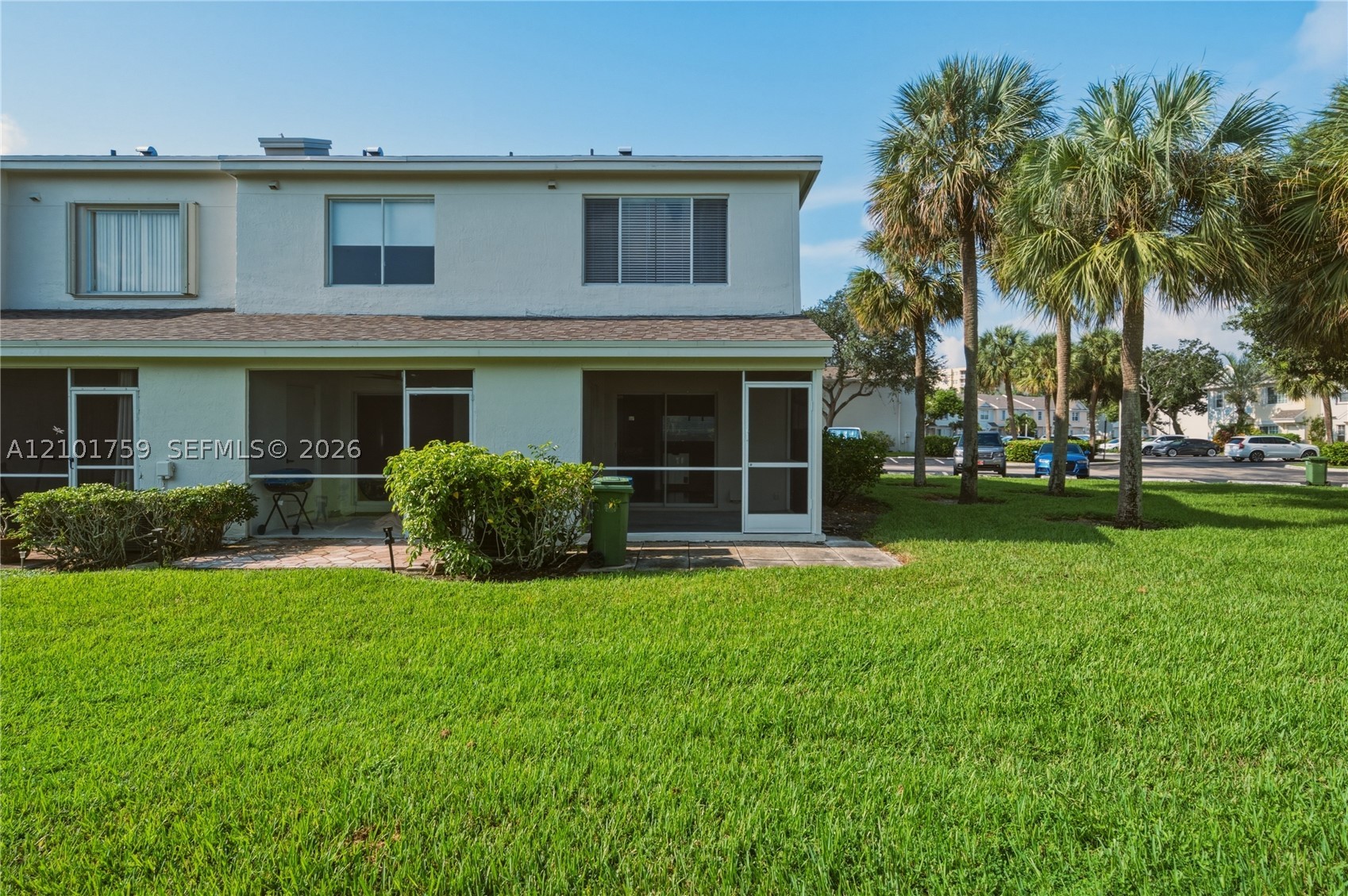 16731 Hemingway Dr, Weston FL 33326