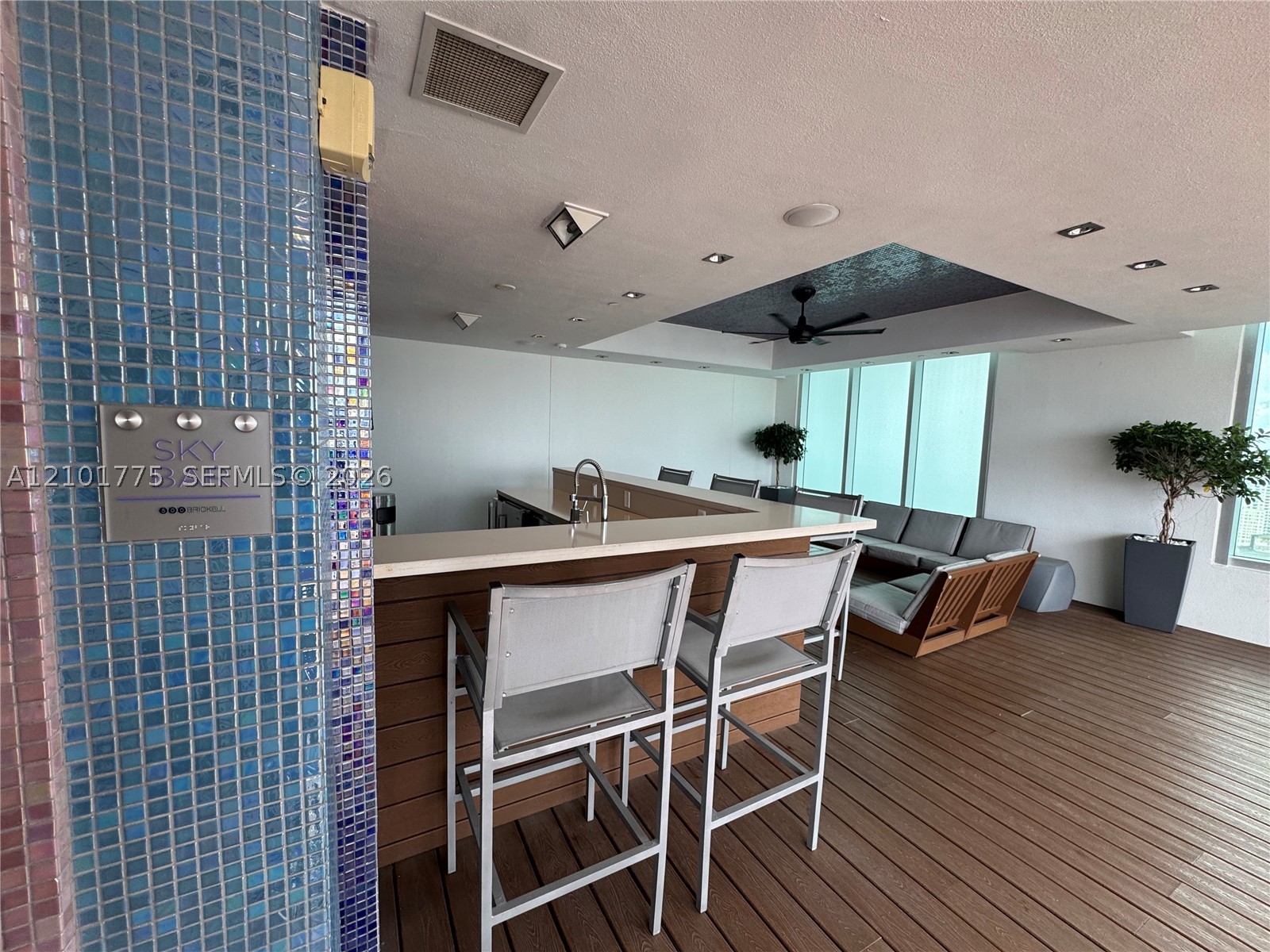 500 Brickell Ave #2405, Miami FL 33131