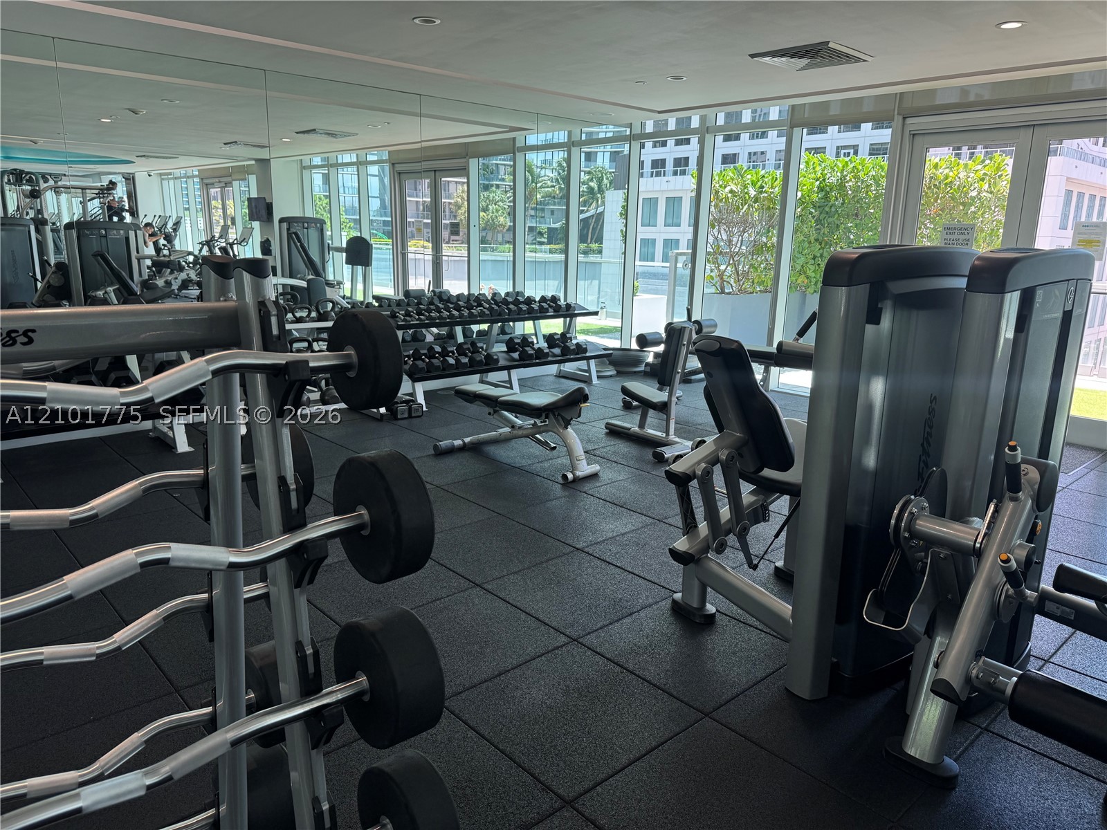500 Brickell Ave #2405, Miami FL 33131