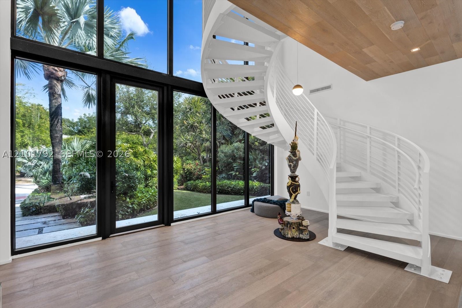 4322 Nautilus Dr, Miami Beach FL 33140