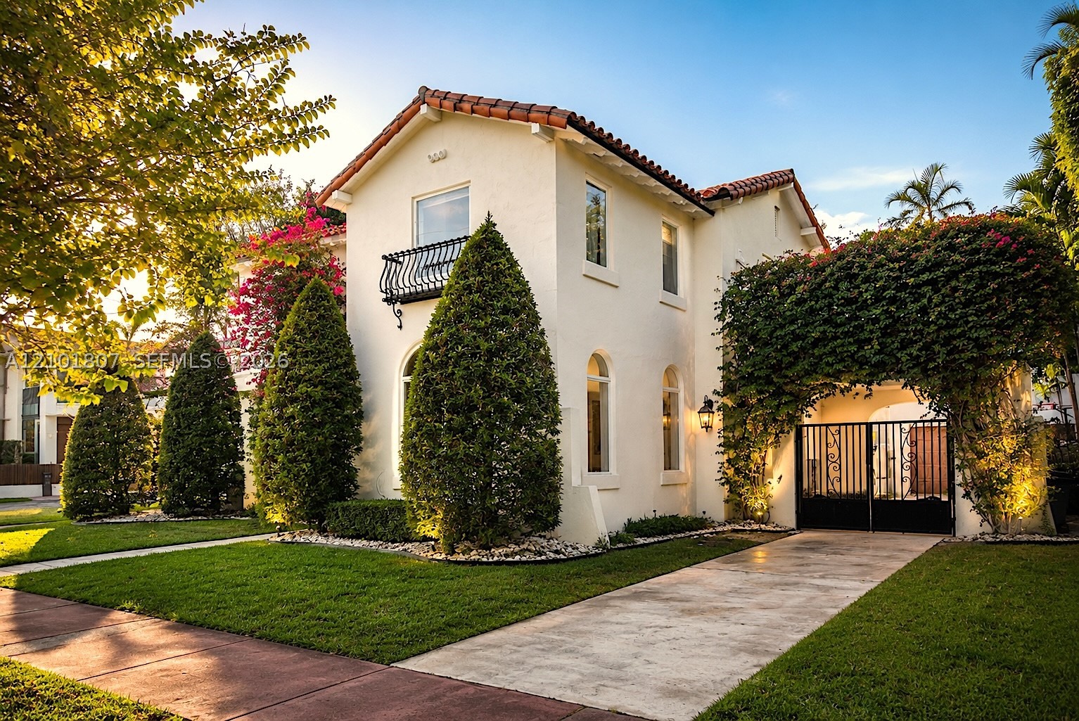 5800 La Gorce Dr, Miami Beach FL 33140
