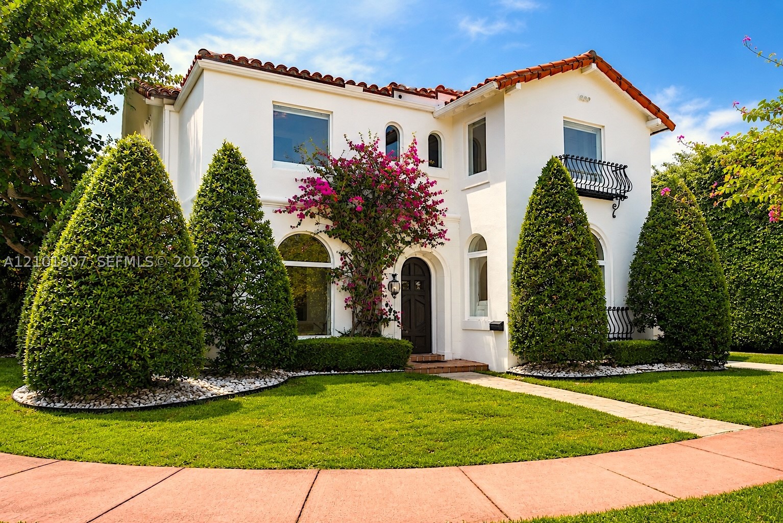 5800 La Gorce Dr, Miami Beach FL 33140
