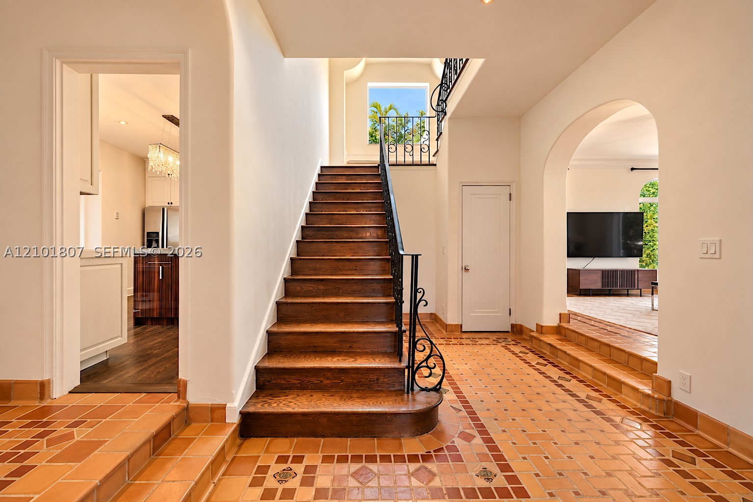 5800 La Gorce Dr, Miami Beach FL 33140
