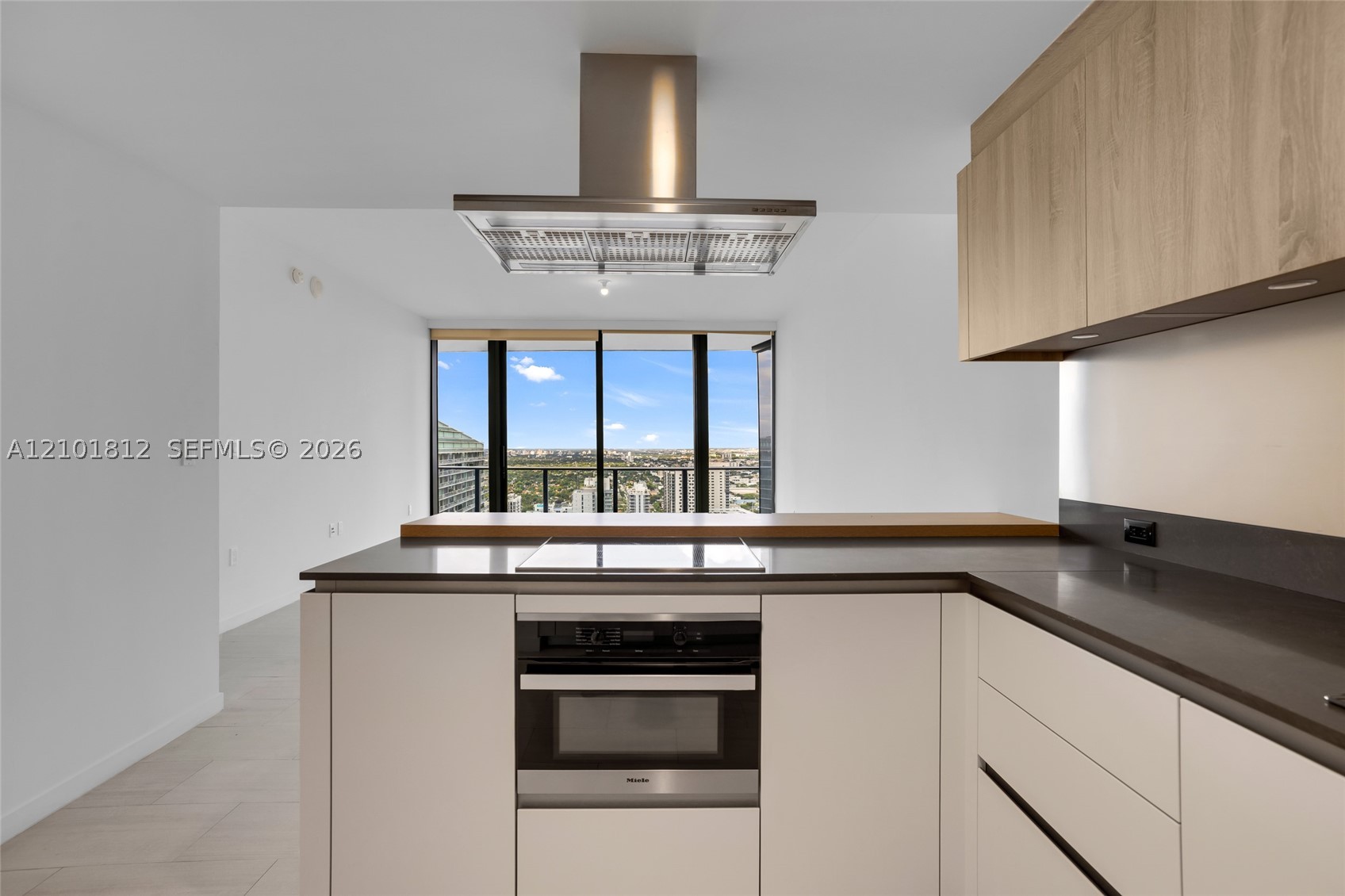 1000 Brickell Plz #3904, Miami FL 33131