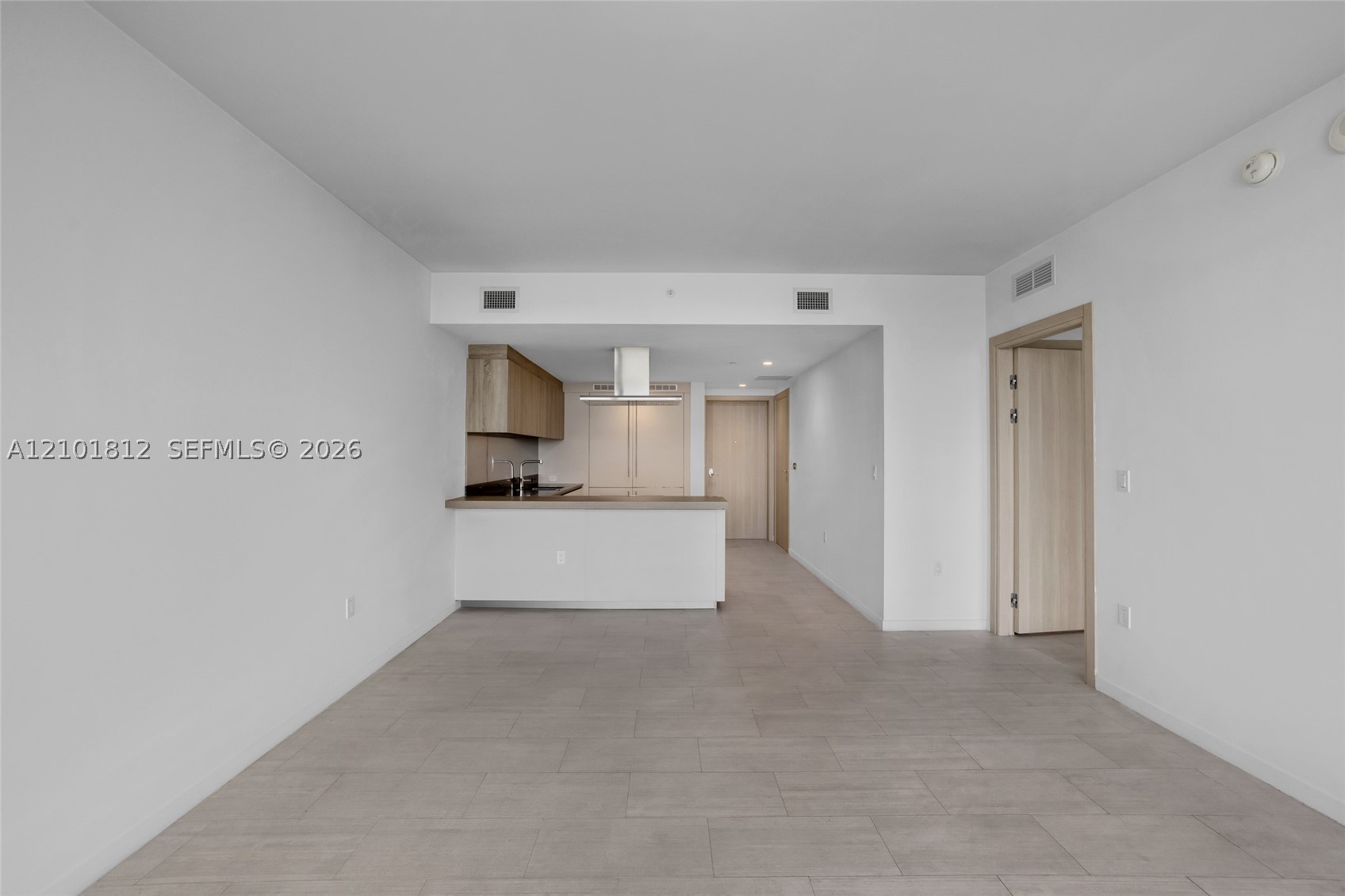 1000 Brickell Plz #3904, Miami FL 33131