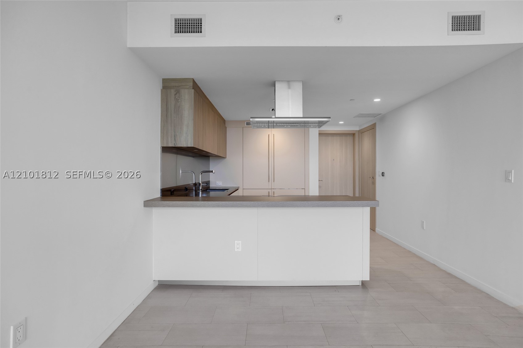 1000 Brickell Plz #3904, Miami FL 33131