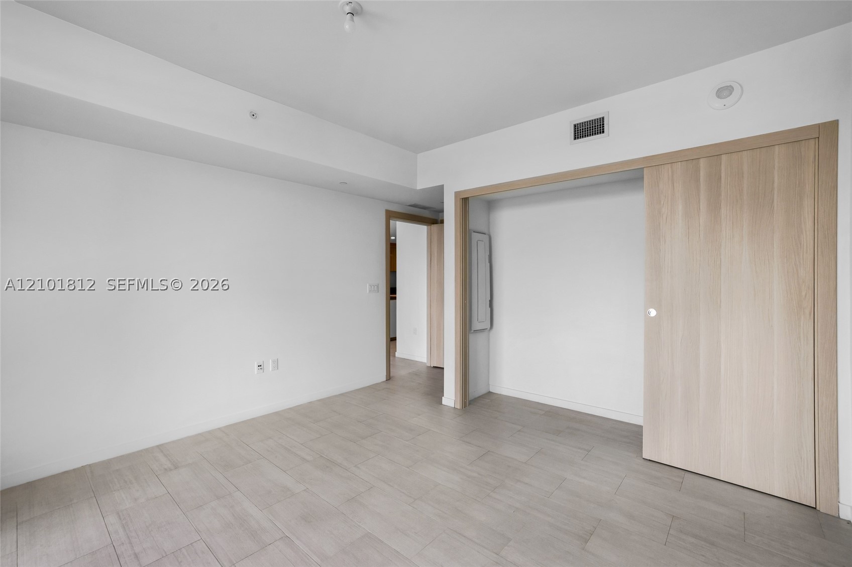 1000 Brickell Plz #3904, Miami FL 33131