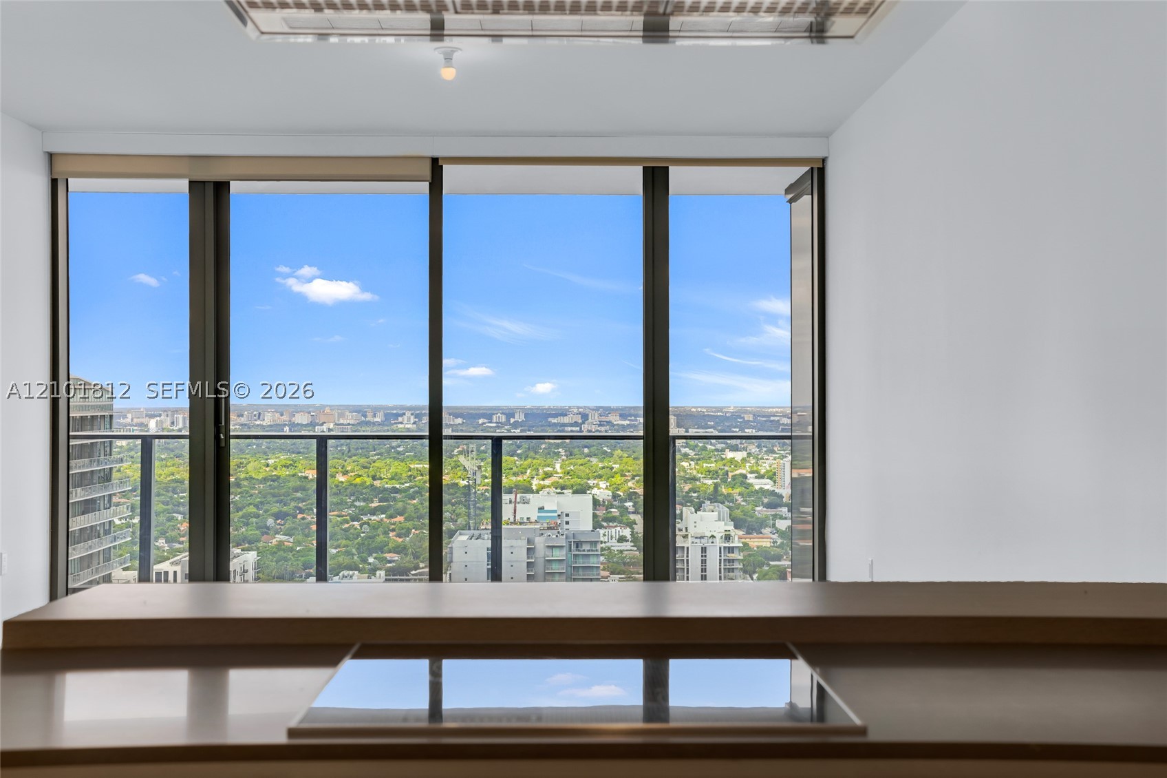 1000 Brickell Plz #3904, Miami FL 33131