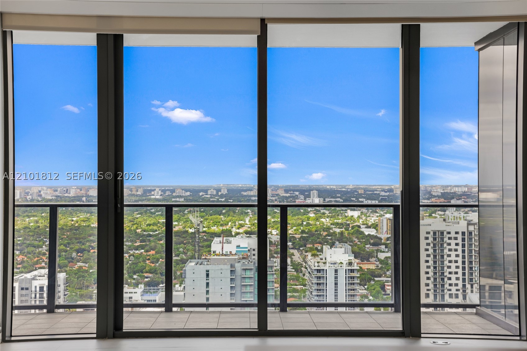 1000 Brickell Plz #3904, Miami FL 33131
