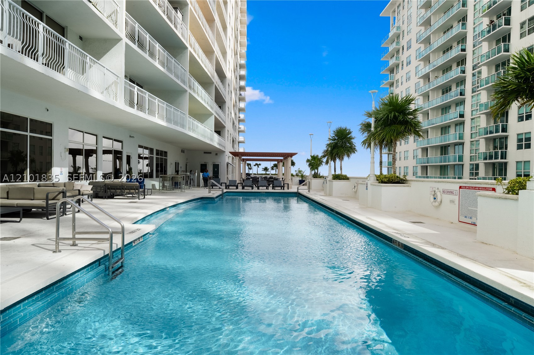 1200 Brickell Bay Dr #1907, Miami FL 33131