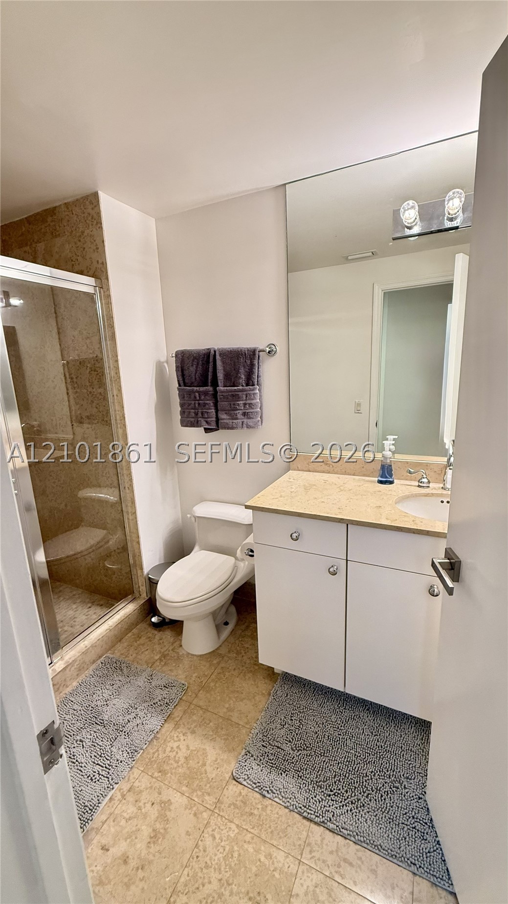 4779 Collins Ave #1908, Miami Beach FL 33140
