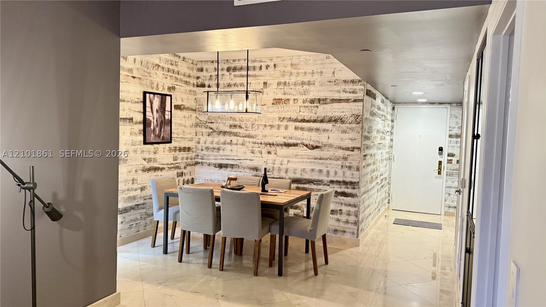 4779 Collins Ave #1908, Miami Beach FL 33140