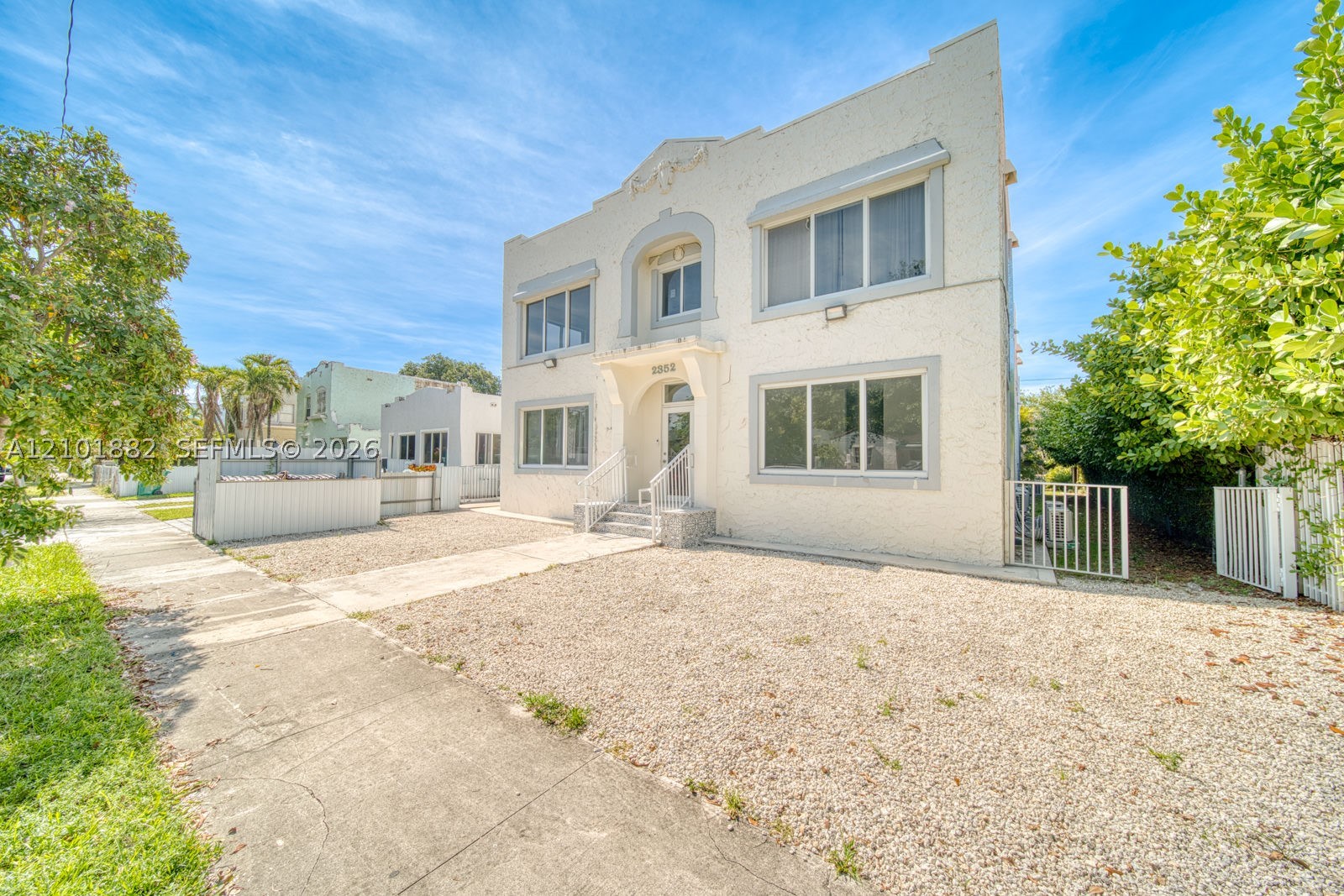 2352 SW 5th St #1, Miami FL 33135