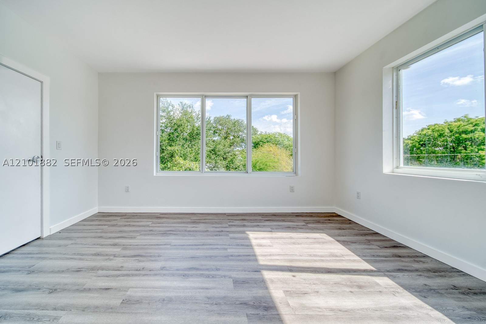 2352 SW 5th St #1, Miami FL 33135