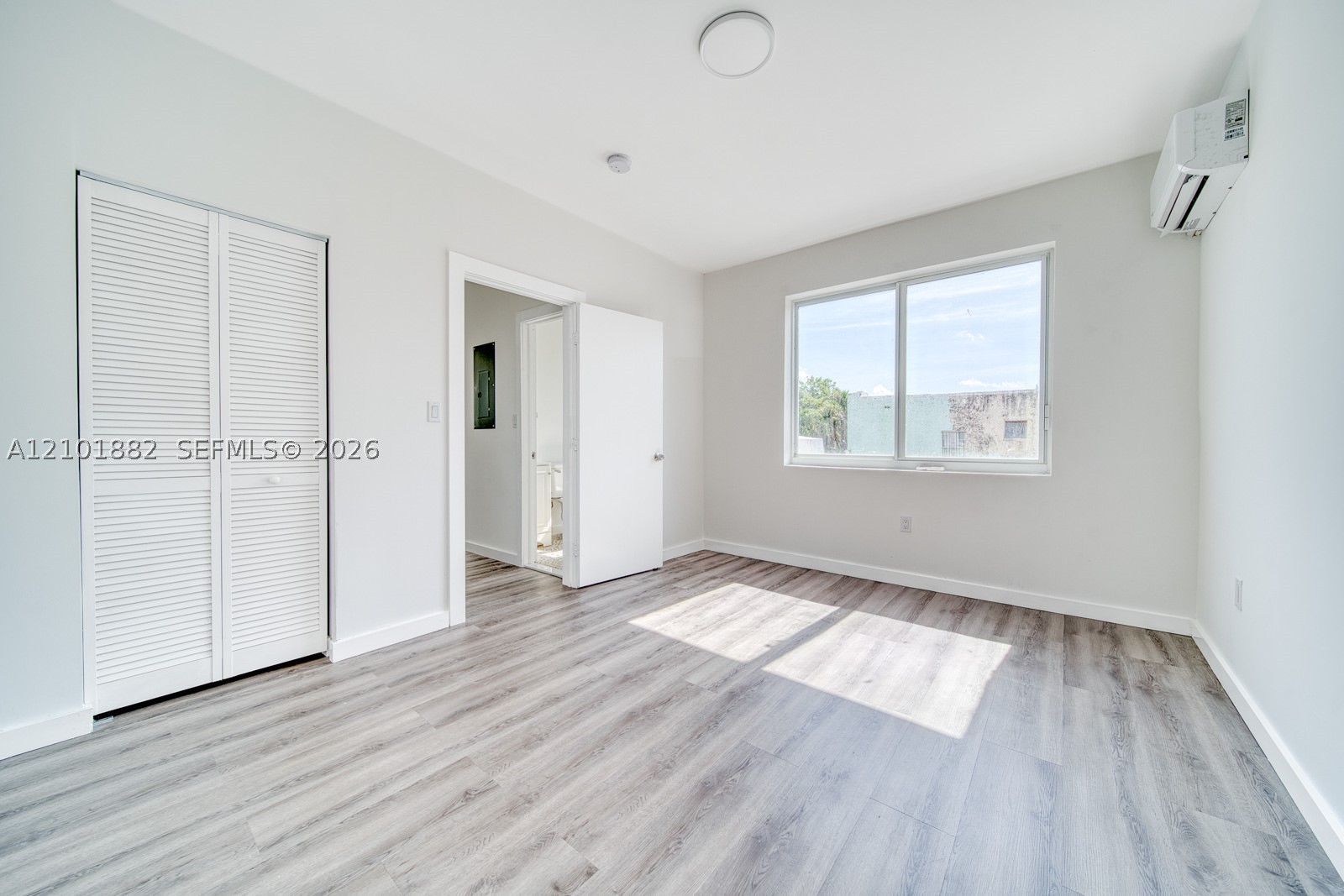 2352 SW 5th St #1, Miami FL 33135