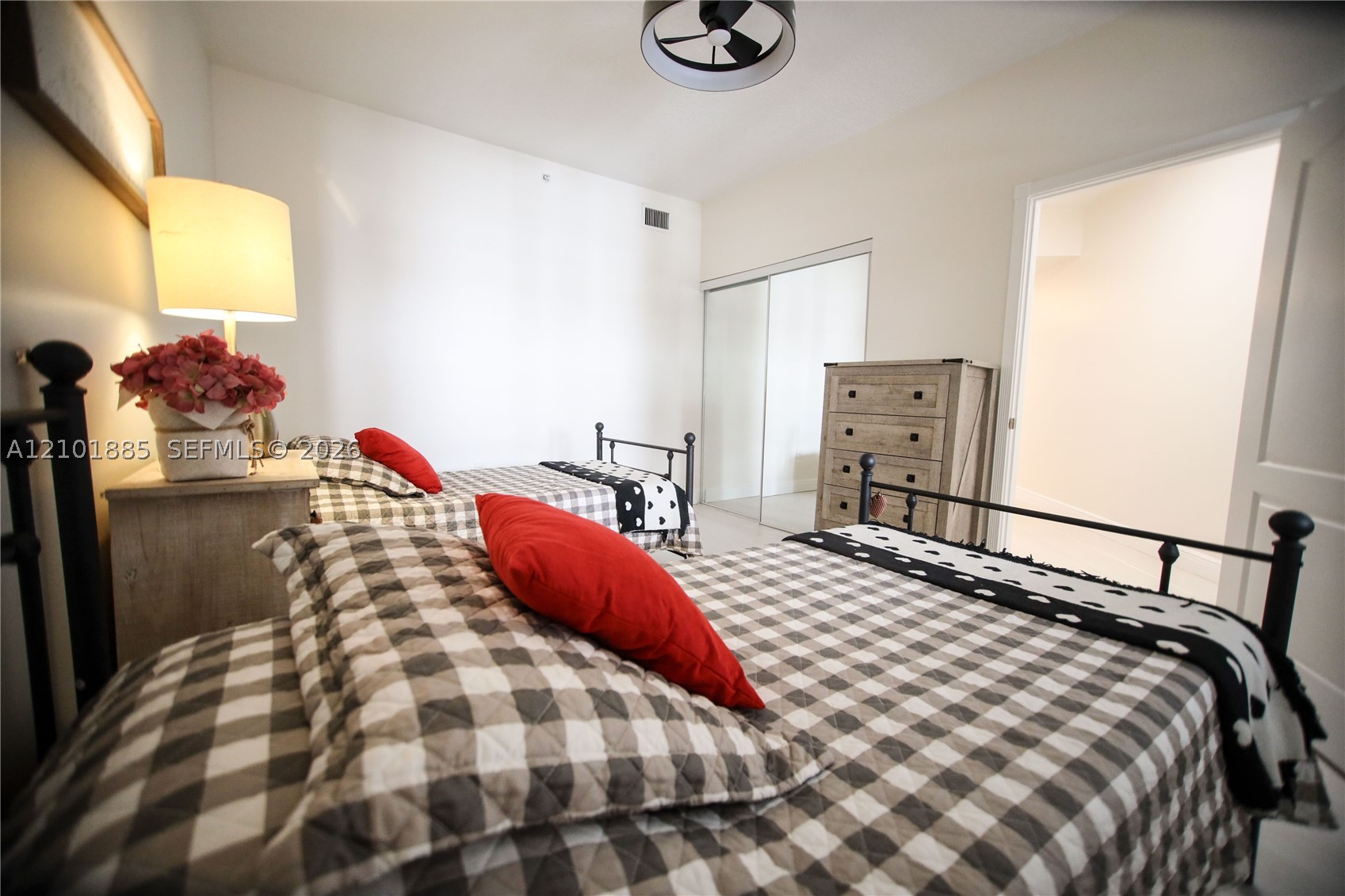 10750 NW 66th St #307, Doral FL 33178