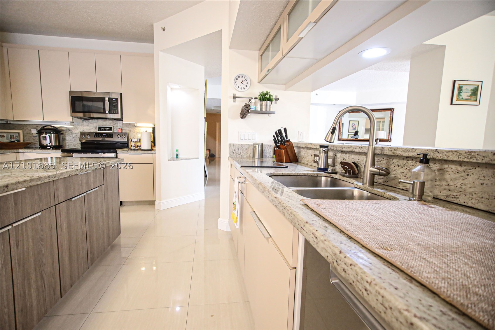 10750 NW 66th St #307, Doral FL 33178
