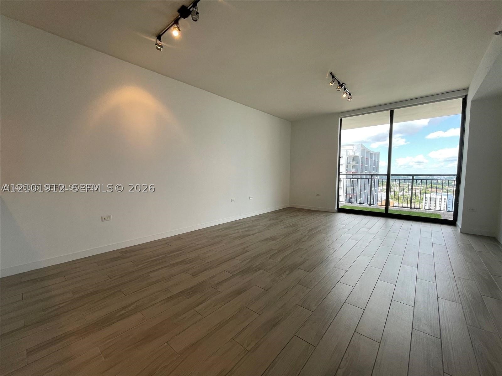 999 SW 1st Ave #2109, Miami FL 33130