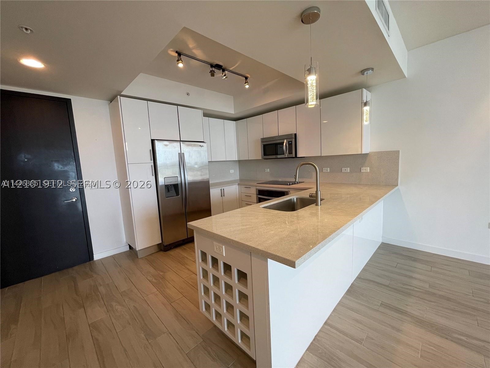 999 SW 1st Ave #2109, Miami FL 33130