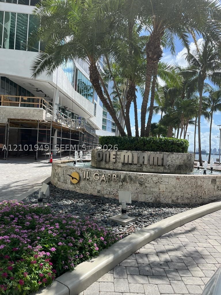 335 S Biscayne Blvd #3500, Miami FL 33131