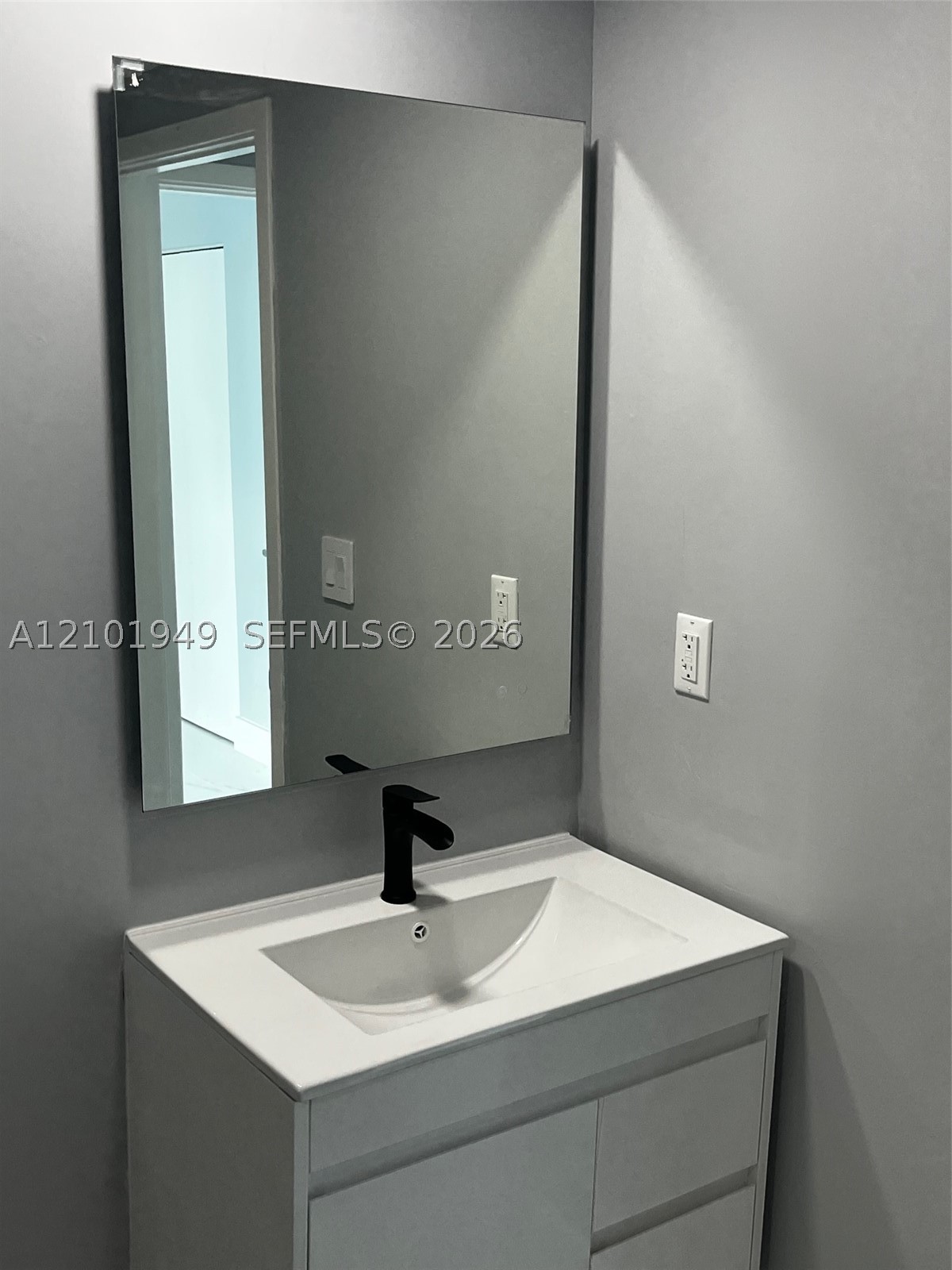 335 S Biscayne Blvd #3500, Miami FL 33131