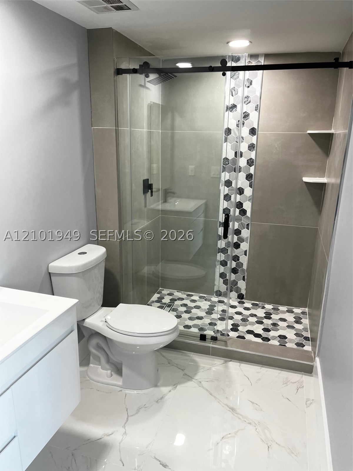 335 S Biscayne Blvd #3500, Miami FL 33131