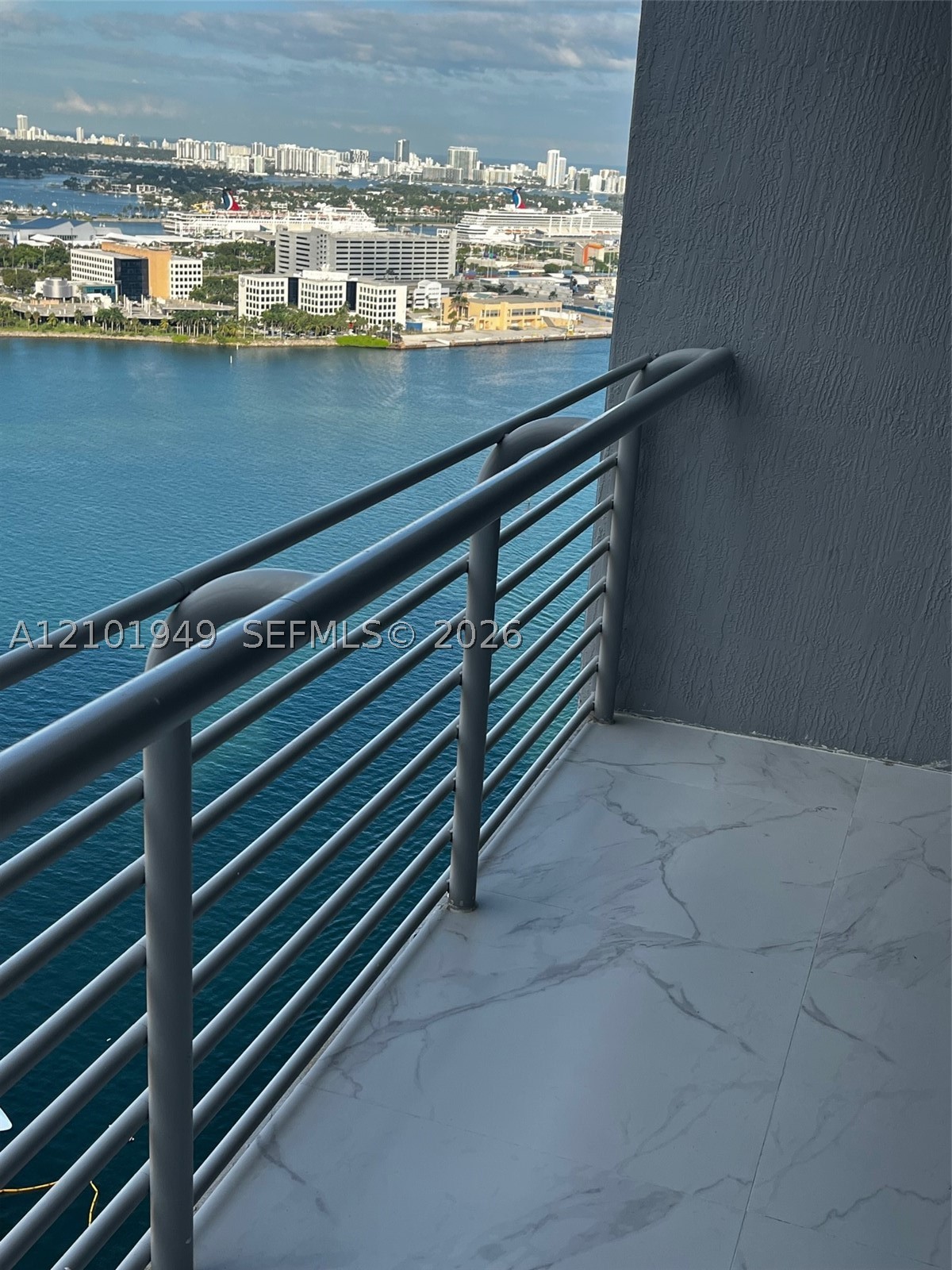 335 S Biscayne Blvd #3500, Miami FL 33131