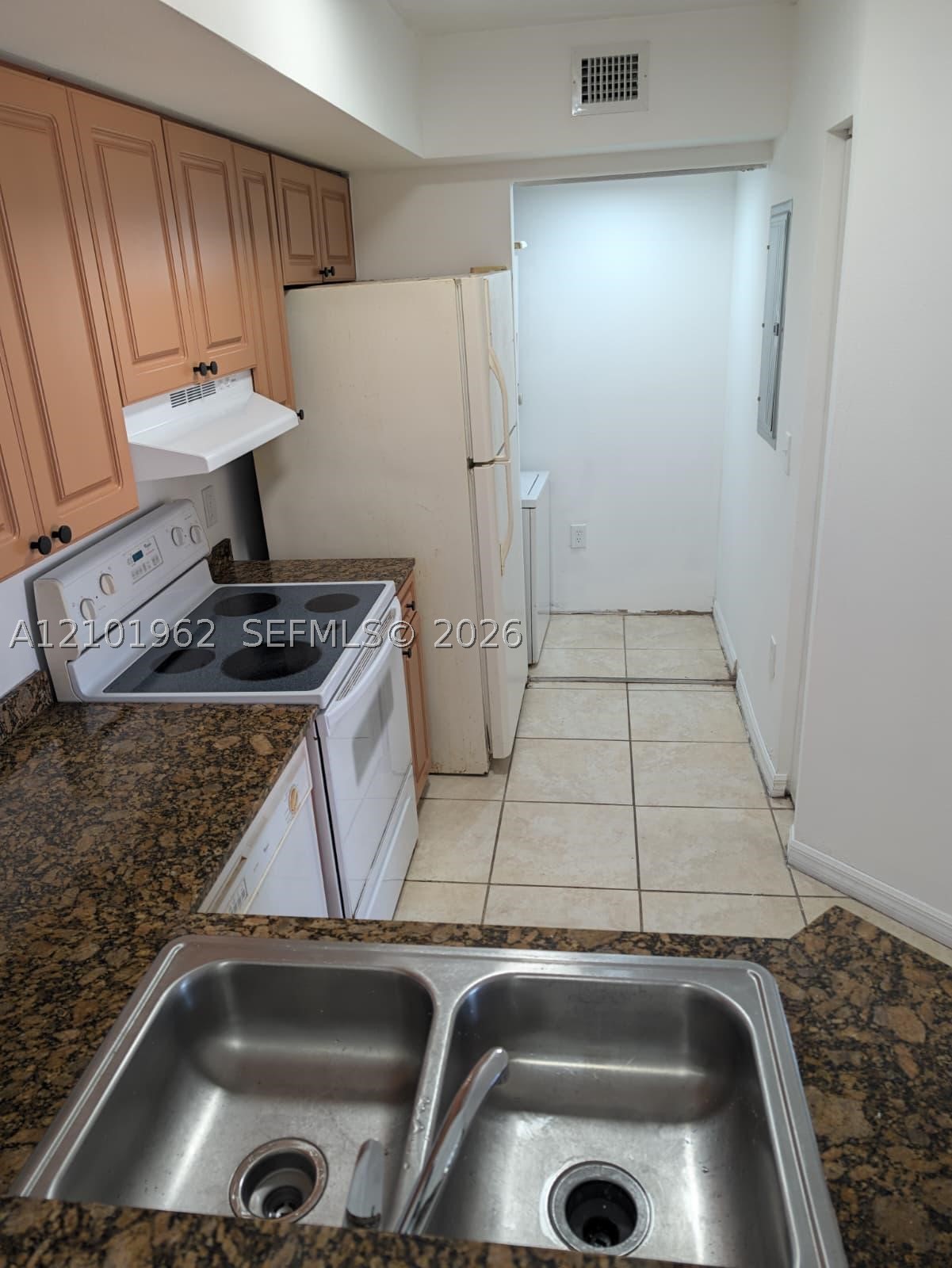 17622 NW 25th Ave #303, Miami Gardens FL 33056