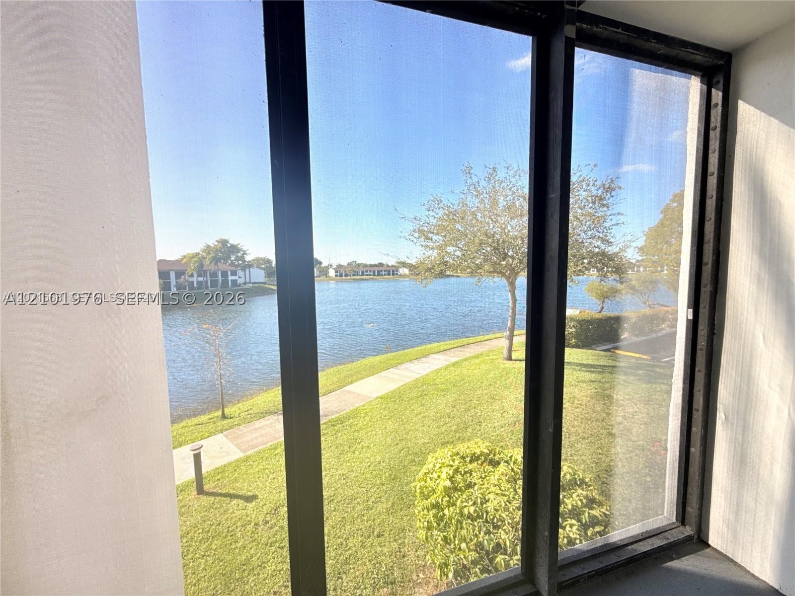 210 Lake Pointe Dr #210, Oakland Park FL 33309